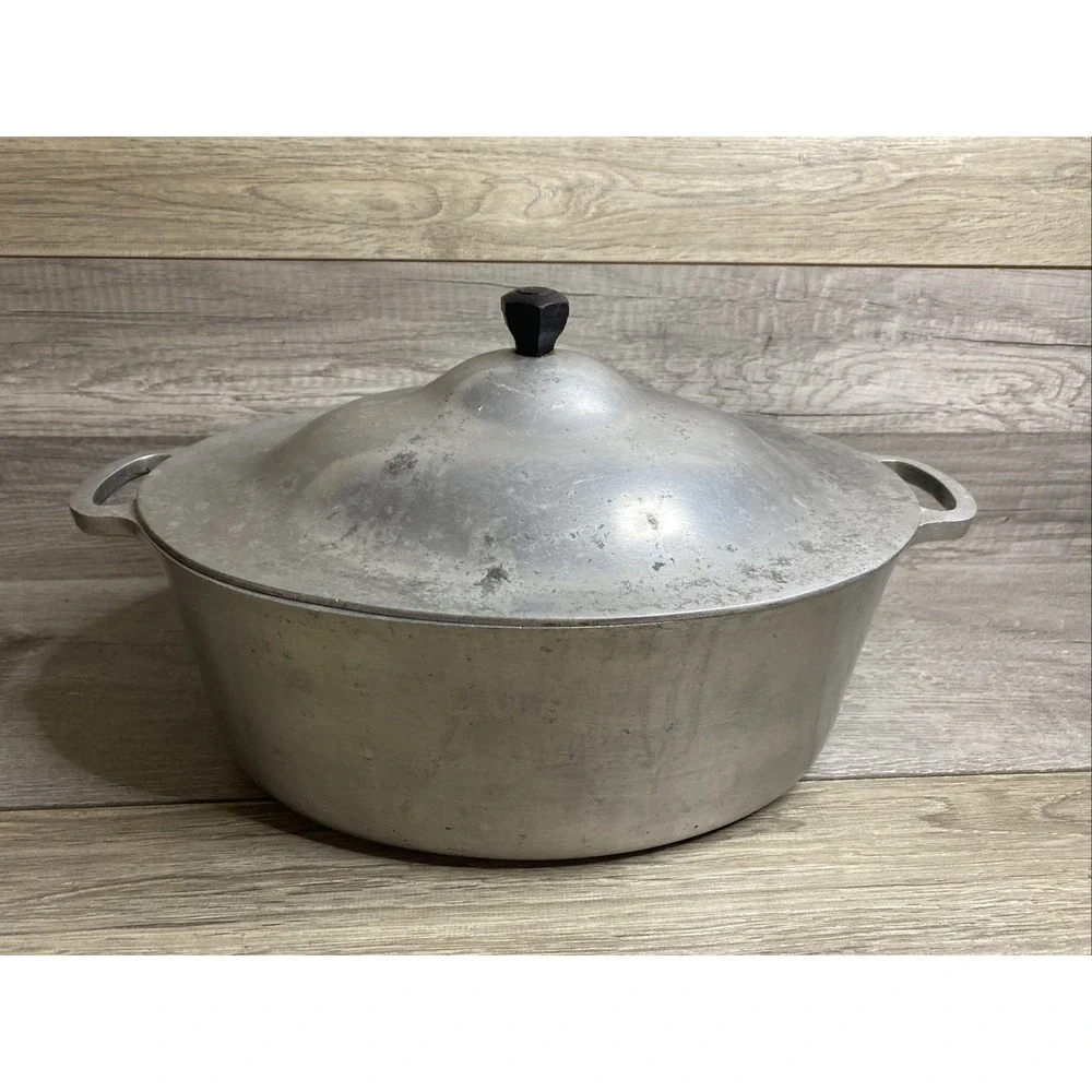 Vintage Majestic Cookware Heavy Cast Aluminum Oval Roaster Dutch Oven With Lid